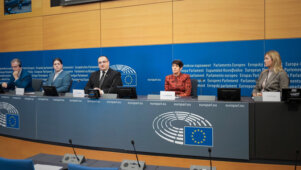 VÕIMAS – ELi ametnikud kritiseerisid jahmataval pressikonverentsil Covidi passe ja meditsiinilist türanniat