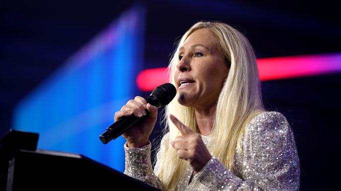 Marjorie Taylor Greene: Aitab jumala mängimisest ja ilmaga manipuleerimisest