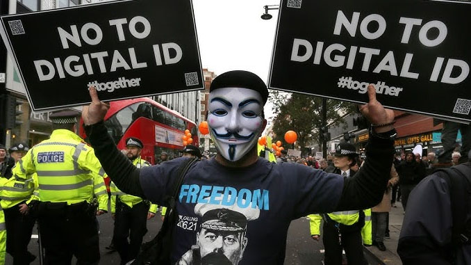 Tuhanded inimesed protestisid Ühendkuningriigi valitsuse plaani vastu kehtestada kohustuslikud digitaalsed isikutunnistused