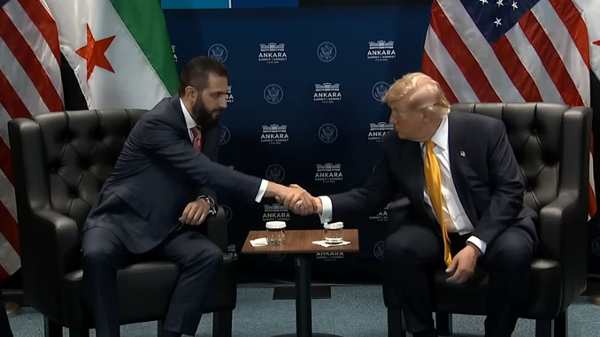 Trump kiitis Süüriat juhtivat endist al-Qaeda terroristi ja lubas eemaldada riigi terrorismi toetavate riikide nimekirjast